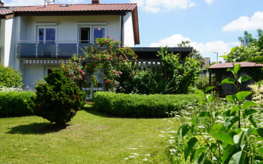 Einfamilienhaus mit Garten und Garage Engelsbrand-Salmbach