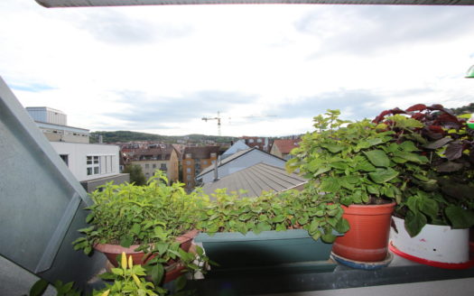 3-Zimmer-Wohnung mit Loggia in Stuttgart