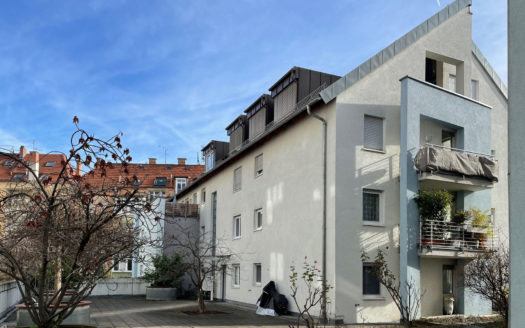 3-Zimmer-Wohnung inkl. TG-Stellplatz in Stuttgart-West! 2 Balkone und Gemeinschaftsgarten!