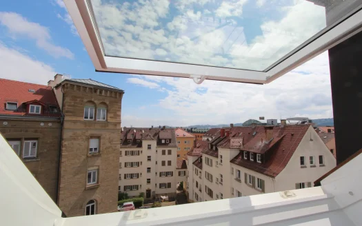 Außergewöhnliche DG-Wohnung in Stuttgart-West