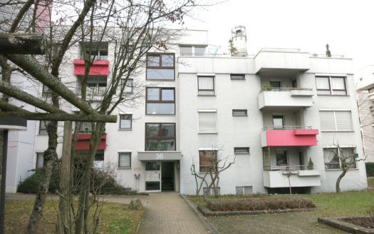 2-Zimmer-Wohnung mit Balkon, Stellplatz und Blick in Ostfildern