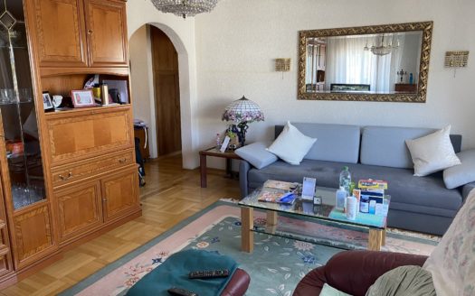 Vermietete 4-Zimmer-Wohnung mit Aussicht in Stuttgart zu verkaufen