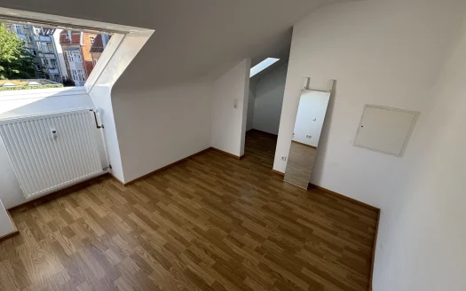 Top-Kapitalanlage – Charmante Wohnung, 5.OG, Aufzug, Nähe Marienhospital in Stuttgart-Süd