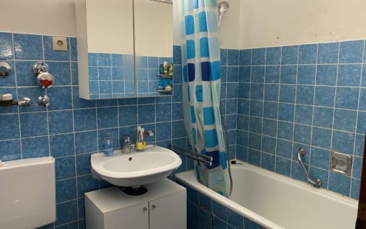 2-Zimmer-Wohnung mit Balkon und Stellplatz in Stuttgart-Weilimdorf