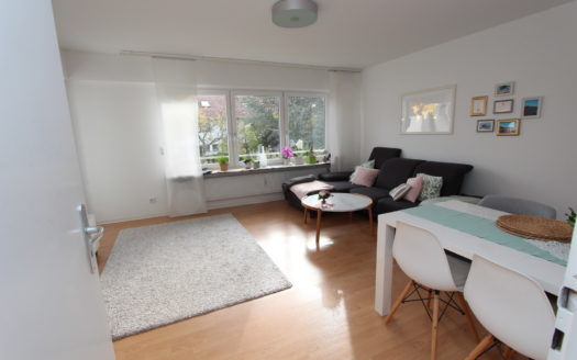 Attraktives 3-Familienhaus (DHH) in bester Lage in Stuttgart-Möhringen