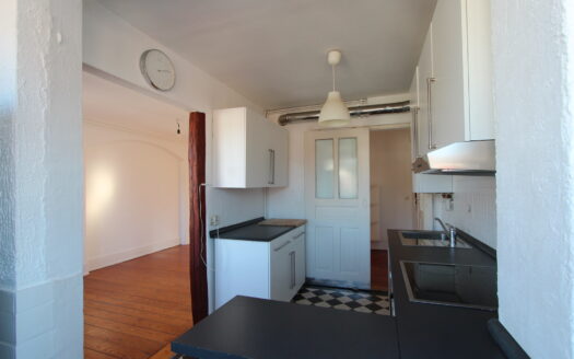 Maisonette-Wohnung plus Hobbyraum in Stuttgart Nähe Marienplatz