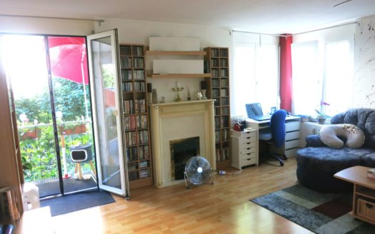 Gepflegte 5-Zimmer-Wohnung mit Terrasse und TG-Platz in Bietigheim