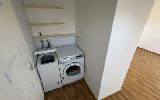 Top-Kapitalanlage – Charmante Wohnung, 5.OG, Aufzug, Nähe Marienhospital in Stuttgart-Süd