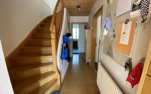 Reihenmittelhaus mit Garage und Aussicht in ruhiger Hanglage in Kaltental