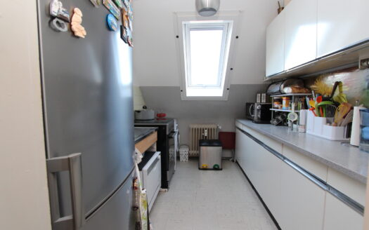 Vermietete 3-Zimmer-Wohnung mit Garage in Stuttgart-Untertürkheim