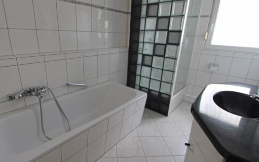 Modernes Reiheneckhaus in Leinfelden (Stetten)